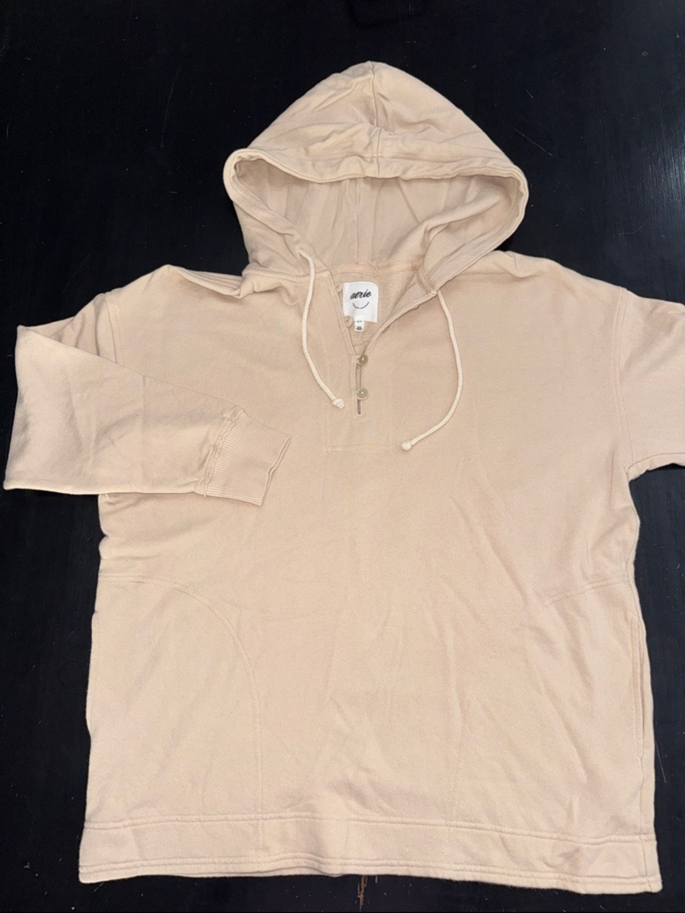 AERIE henley style sweatshirt hoodie. size small. cream. great used condition.